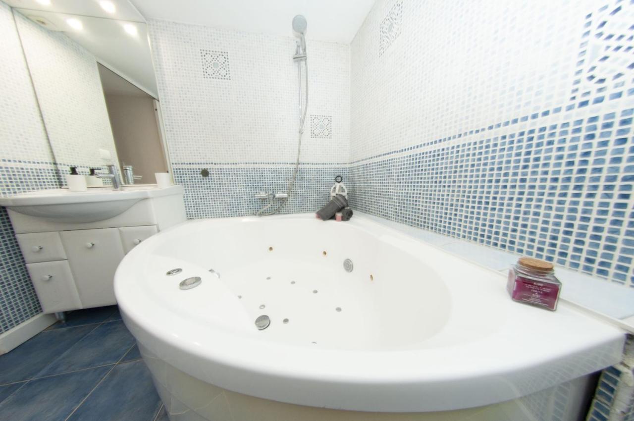Magnolia-6 Min De La Gare - Baignoire Balneo- Wifi Gratuit Apartment Melun Ngoại thất bức ảnh